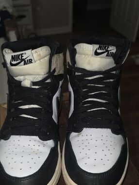 Nike Black White High-Top Athletic Shoes